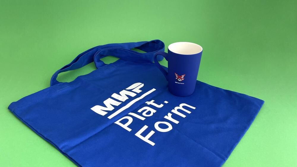 Сумка-шоппер и кружка для «Мир Plat.Form»